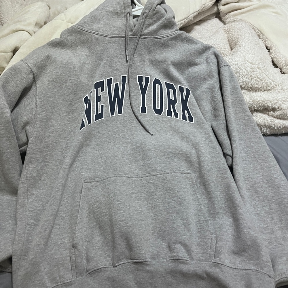 Brandy Melville graphic grey new york hoodie